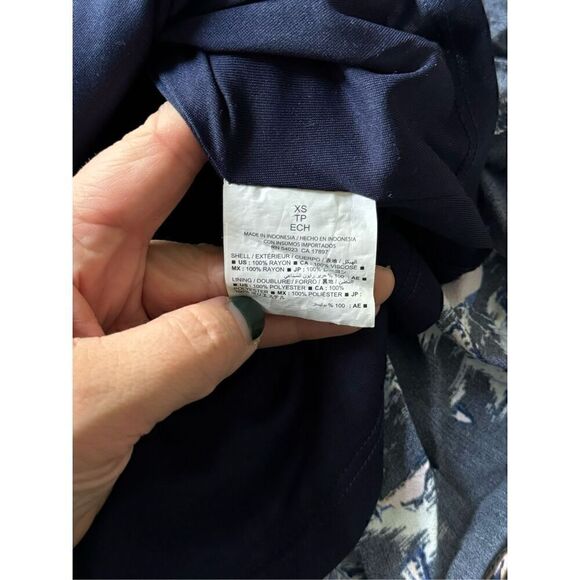 🔵 5 for $25 OLD NAVY women’s navy/multi colored pleated a-line patterned skirt - Picture 8 of 8